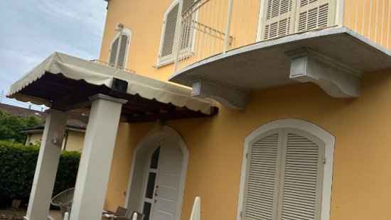 Casa trifamiliare in venditaMontignoso - Cinquale