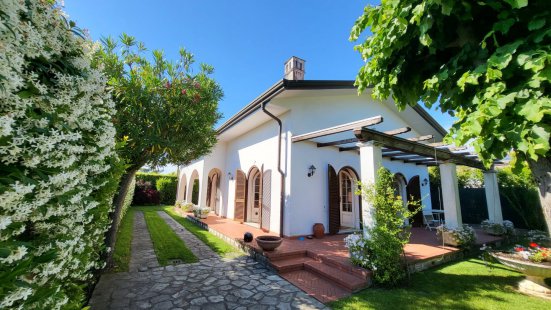 Casa singola in venditaForte Dei Marmi - Forte Dei Marmi Centro